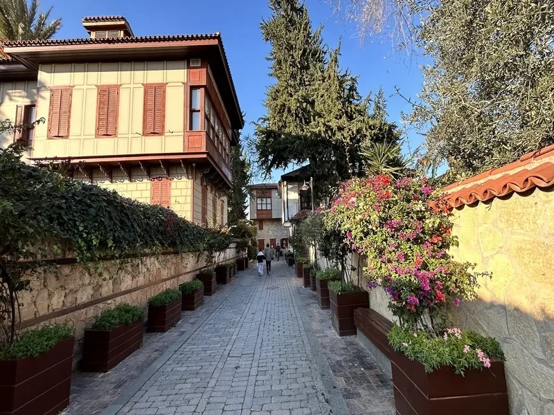 Старый город Анталия