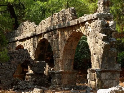 Phaselis – ruiny miasta, plaże i co zobaczyć