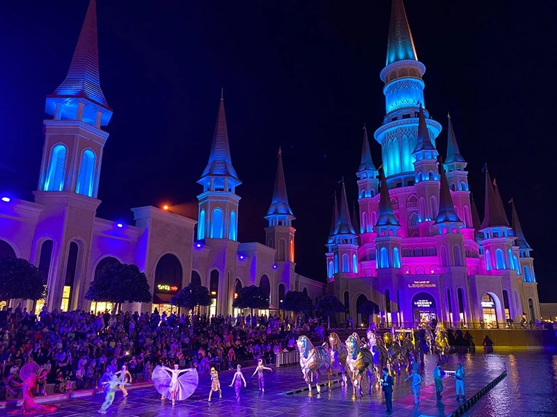 Land of Legends Night Show from Beldibi