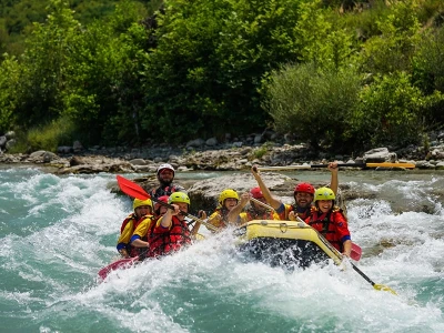 Tazi-Canyon-Zipline mit Rafting-Tour ab Beldibi