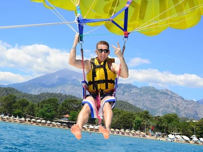 Parasailing in Tekirova