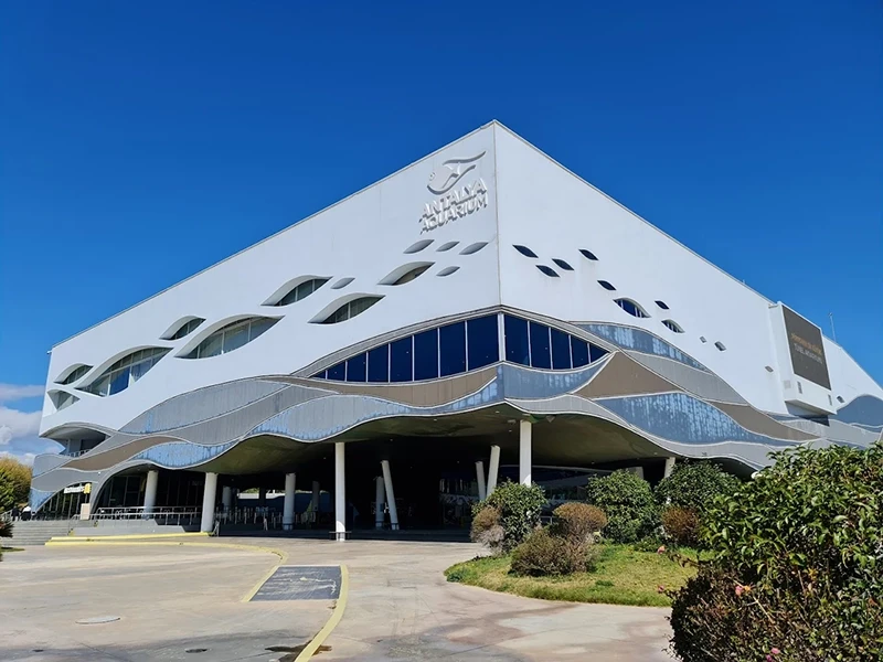 Antalya Aquarium tour from Beldibi