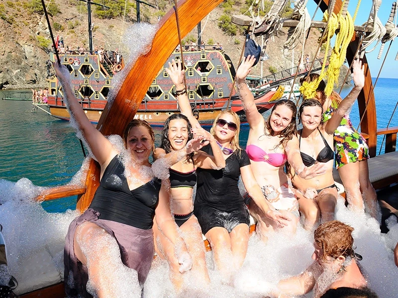 Pirate boat in Beldibi