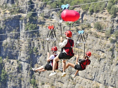 Zipline tour in Camyuva